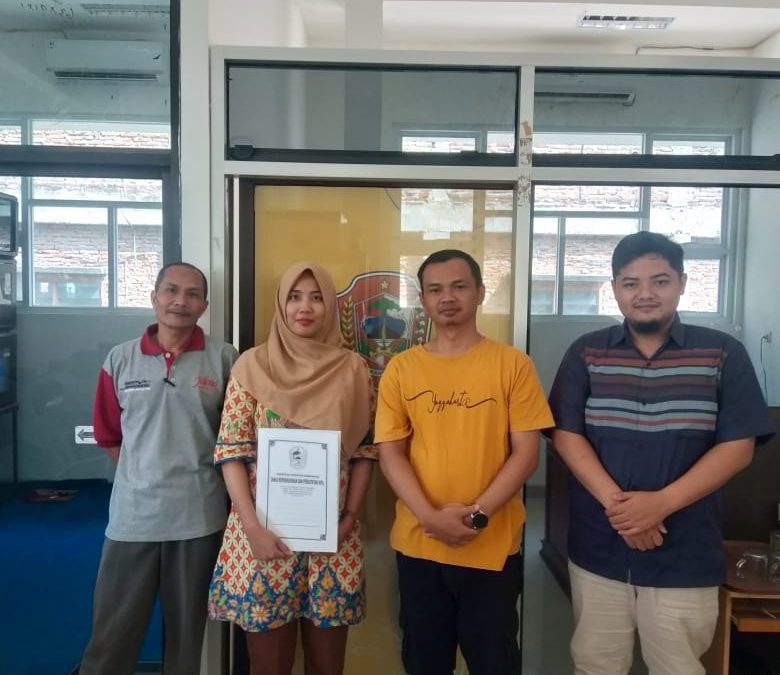 Kerjasama Pelayanan Terpadu secara Online antara Disdukcapil Kabupaten Karanganyar dengan Praktik Mandiri Bidan (PMB) Harapan Bunda Sidodadi Matesih Karanganyar