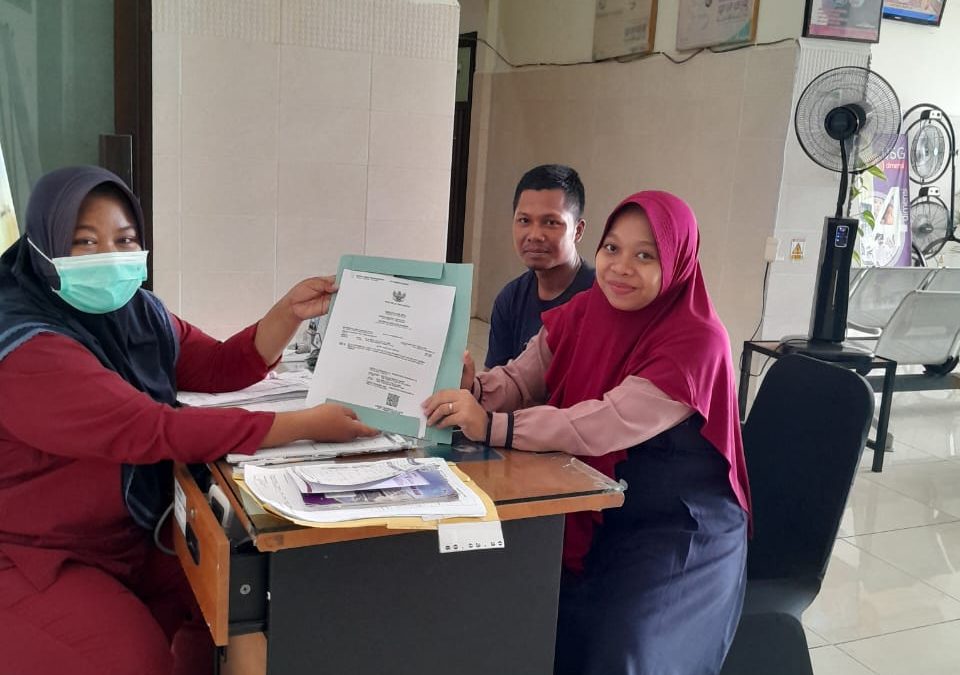 Kerjasama Pelayanan Terpadu secara Online antara Disdukcapil Kabupaten Karanganyar dengan Klinik Devalisha Tegalgede Karanganyar