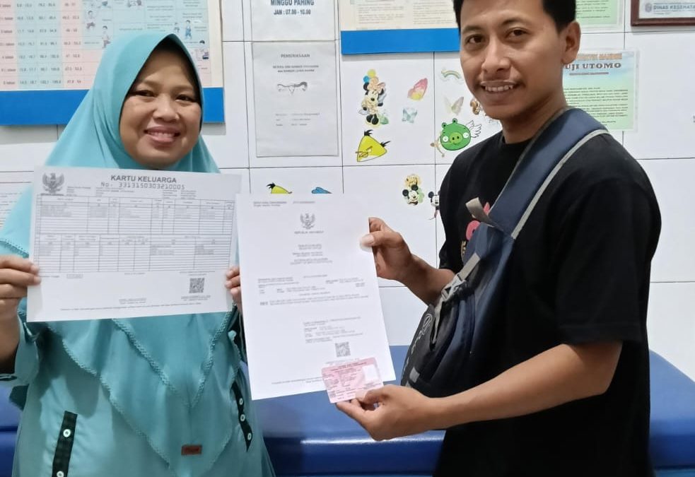 Kerjasama Pelayanan Terpadu secara Online antara Disdukcapil Kabupaten Karanganyar dengan Praktik Mandiri Bidan (PMB) Puji Utomo Kedungjeruk Mojogedang Karanganyar
