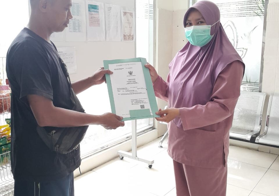 Kerjasama Pelayanan Terpadu secara Online antara Disdukcapil Kabupaten Karanganyar dengan Klinik Devalisha Tegalgede Karanganyar