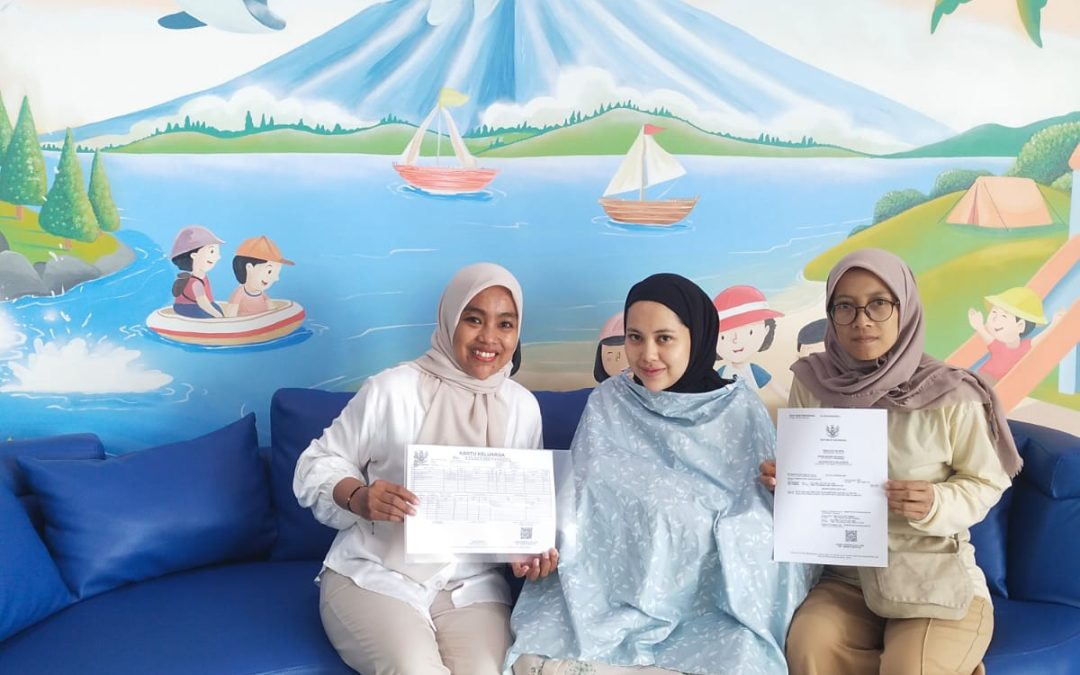 Kerjasama Pelayanan Terpadu secara Online antara Disdukcapil Kabupaten Karanganyar dengan Klinik Mommies Premiere Paulan Colomadu Karanganyar