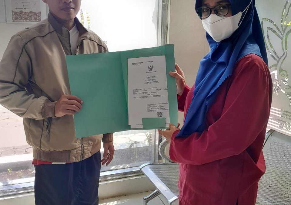 Kerjasama Pelayanan Terpadu secara Online antara Disdukcapil Kabupaten Karanganyar dengan Klinik Devalisha Tegalgede Karanganyar